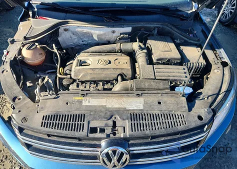 2017 Volkswagen Tiguan Wolfsburg из США, поврежденный, VIN WVGSV7AXXHW500847